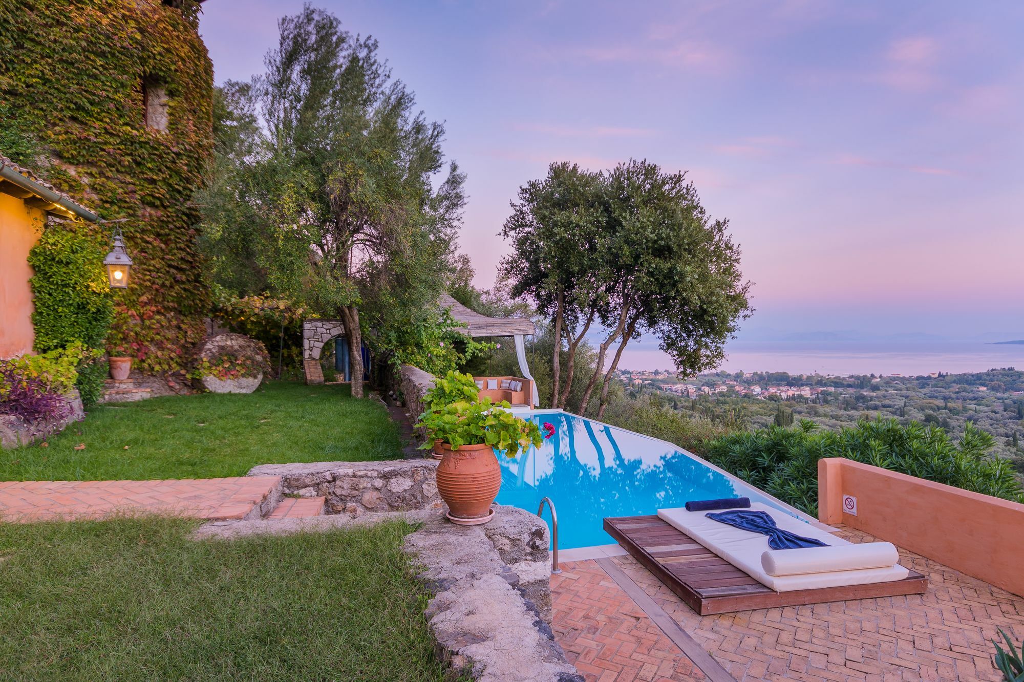 Villa Melolia Ypsos Exteriör bild
